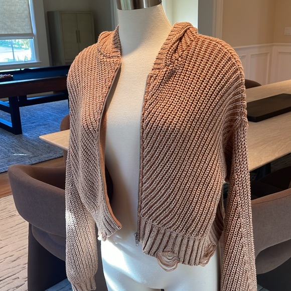 Worn Once! LOVERS + FRIENDS ‘Distressed Knit’ Sweater - Picture 4 of 9